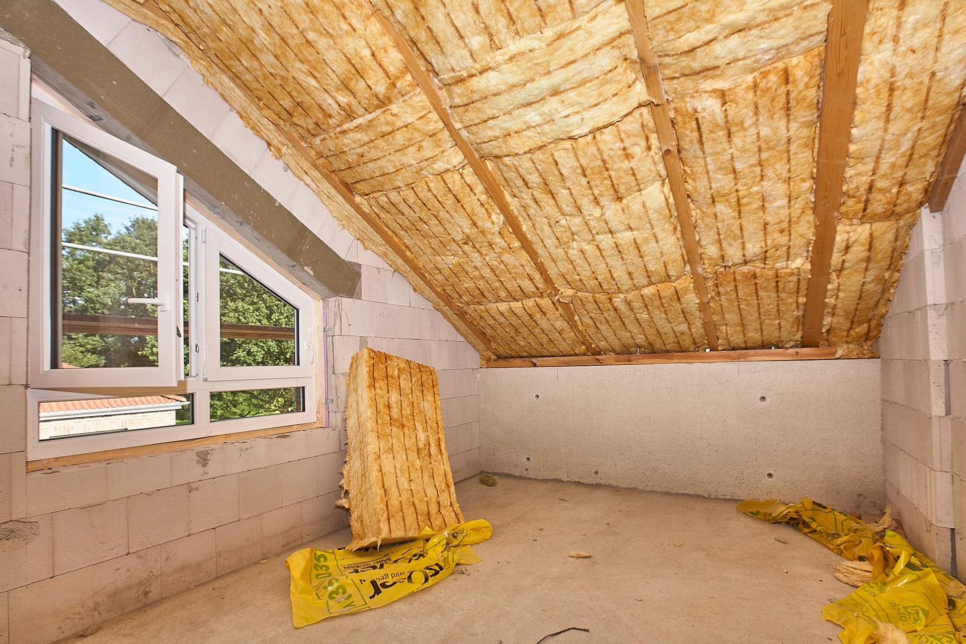 Dachisolierung für energieeffizientes Wohnen | Fronius GEN24